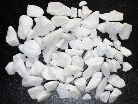 Щебень белый мрамор (фракция 20-40 мм.) 1 тонна