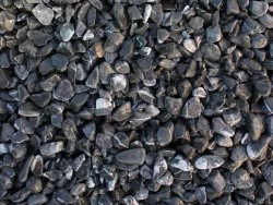 Щебень черный мрамор галтованный (ф-я 10-20 мм) 1 тонна